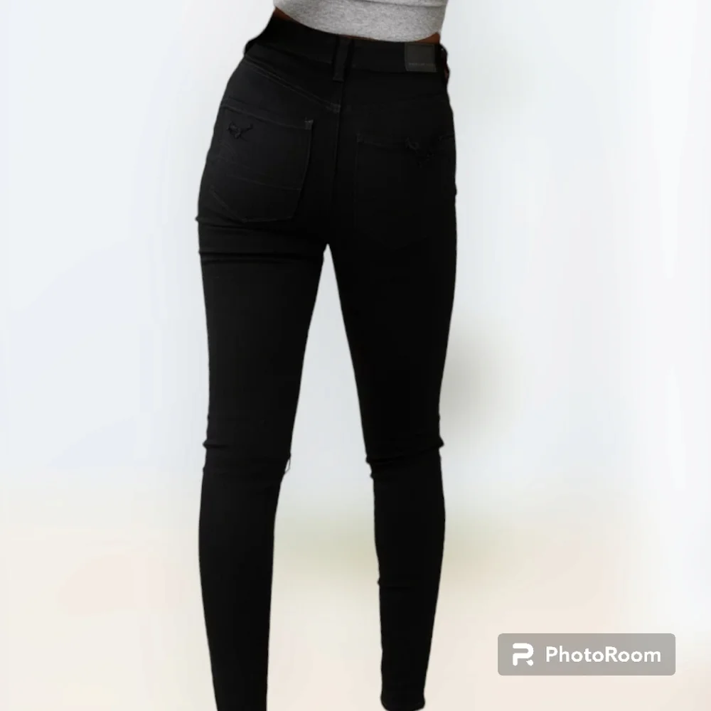 American Eagle Jeans - Picture 2 of 6